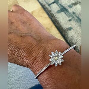 Silver Floral Crystal Bracelet - White/Silver Sparkle